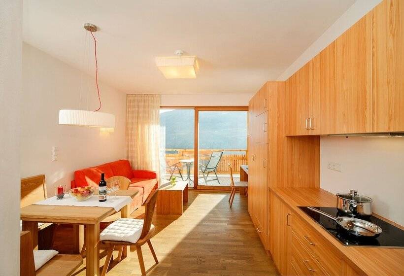 شقة سوبريور غرفة واحدة, Niedermair