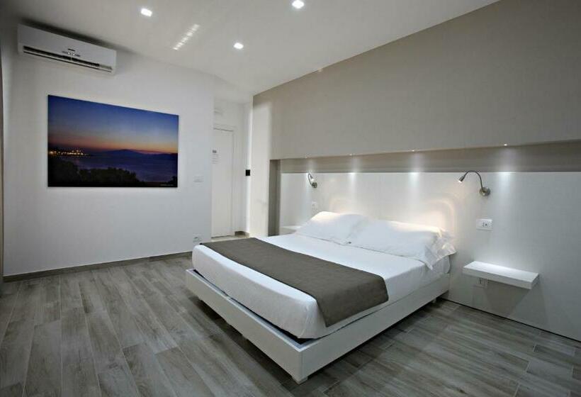 חדר סטנדרט לשלושה, B&b High Definition