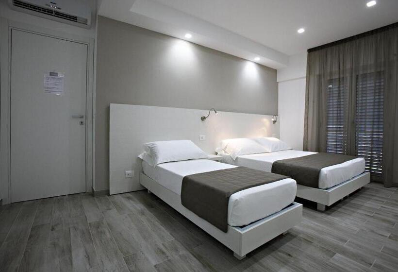 חדר סטנדרט לשלושה, B&b High Definition