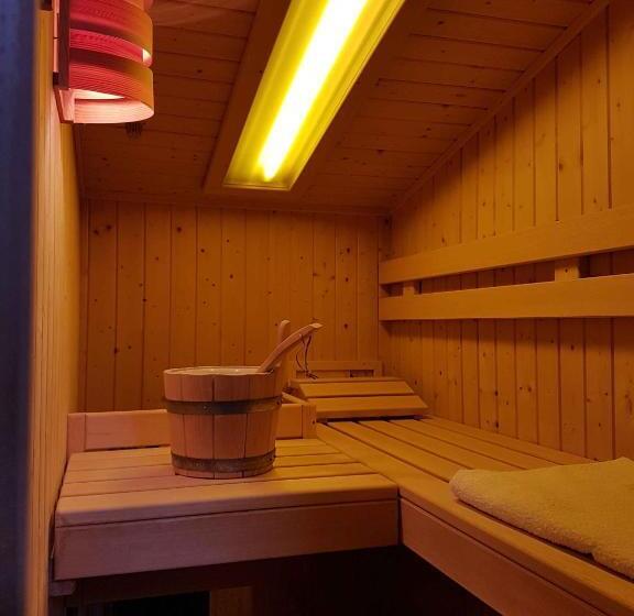 חדר סטנדרט עם ג'קוזי, B&b Melograno Mc