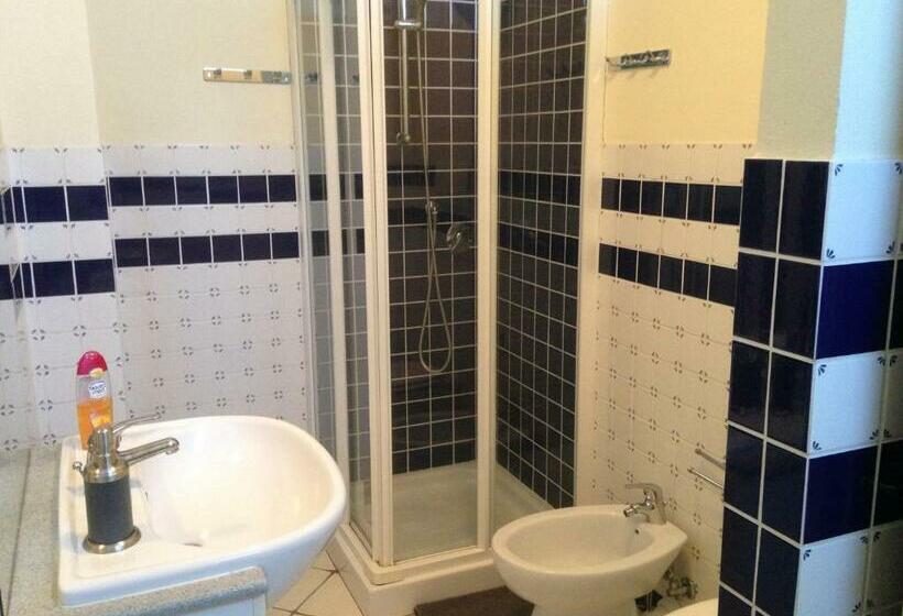 패밀리 룸, La Morona