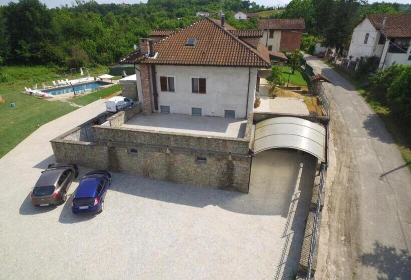 스탠다드 룸, La Morona