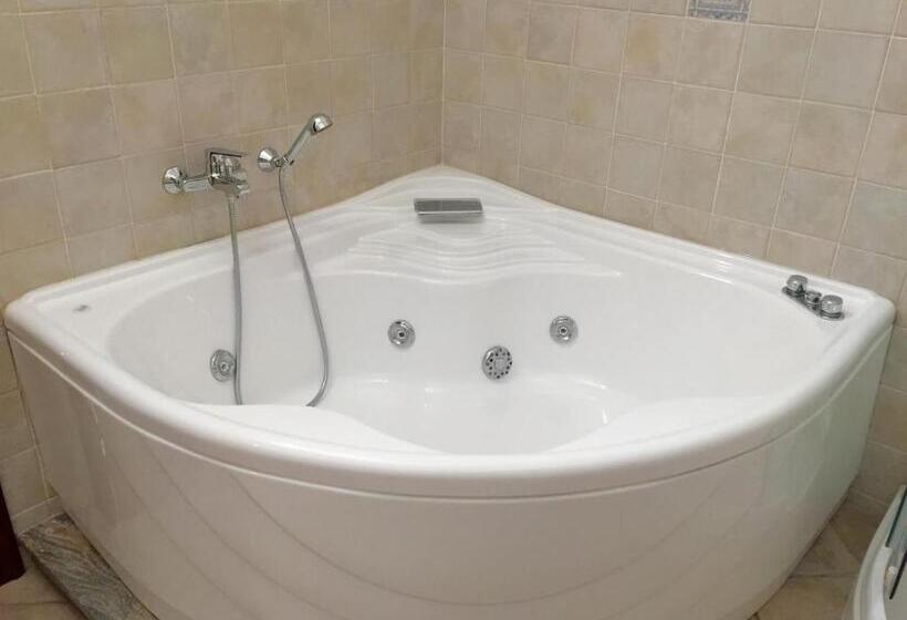 Номер Стандарт с Гидромассажем, Villa Il Barone