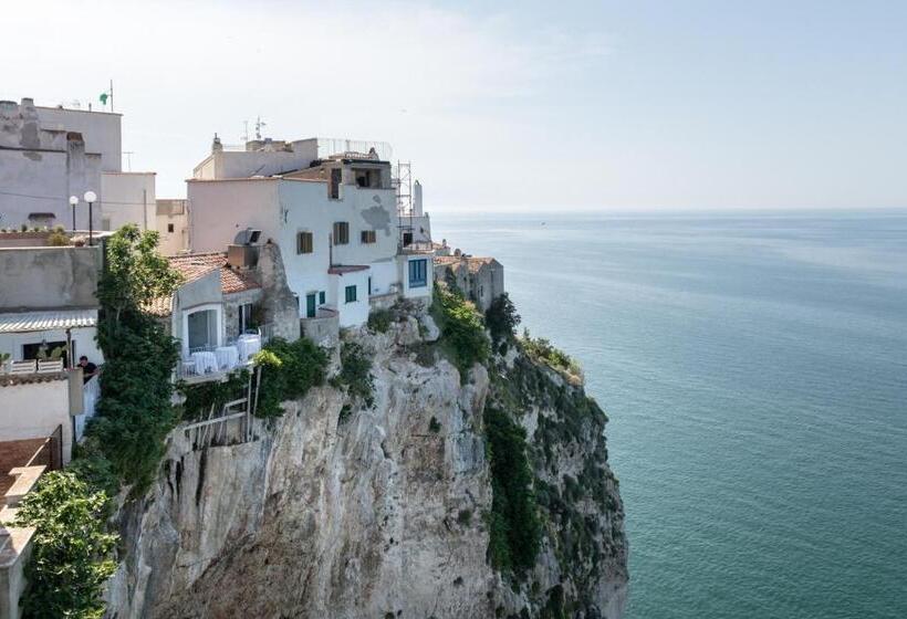 سوییت جونیور با چشمانداز دریا, Gli Orti Di Malva B&b