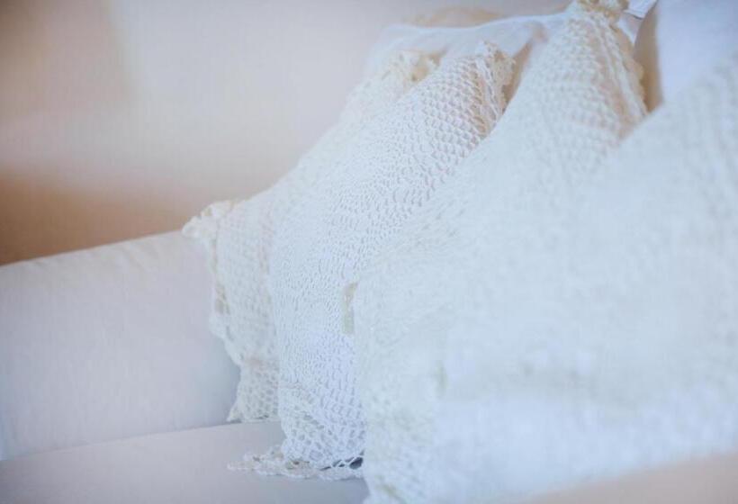 سوییت جونیور با چشمانداز دریا, Gli Orti Di Malva B&b