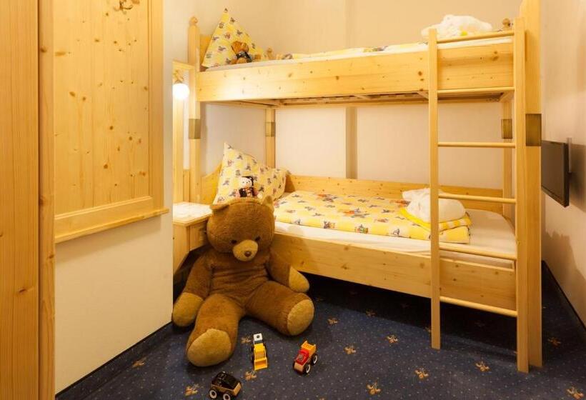 Семейный Номер, Bären