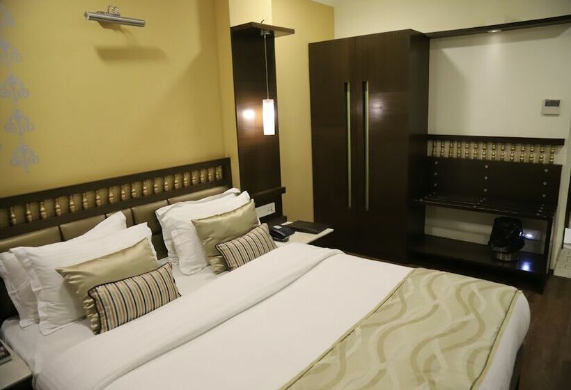 エクゼクティブルーム, The Gandhi International