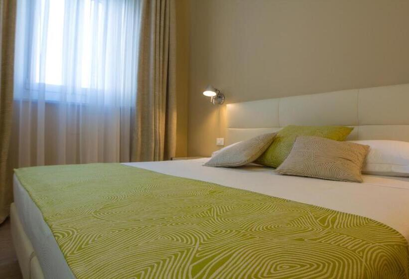 اتاق سوپریور خانوادگی با چشمانداز دریا, Universal