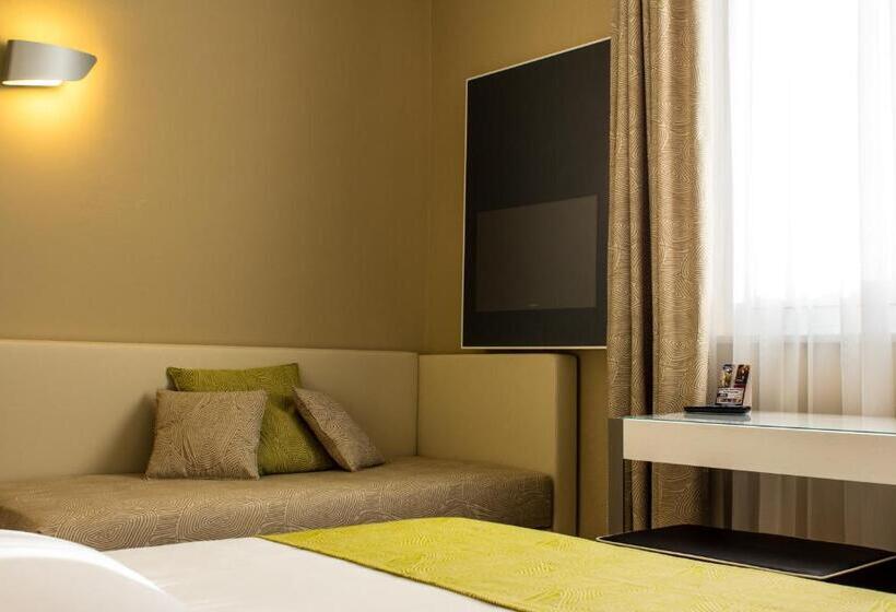 اتاق سوپریور خانوادگی با چشمانداز دریا, Universal