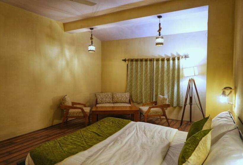 Quarto Estandar Vista Lago, Greetoe Camp Panna