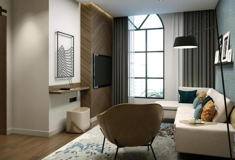 Suite Executive Lit King Size, Four Points By Sheraton King Abdulaziz Road