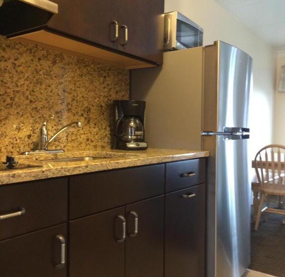 패밀리 스위트, Ala Moana Motel