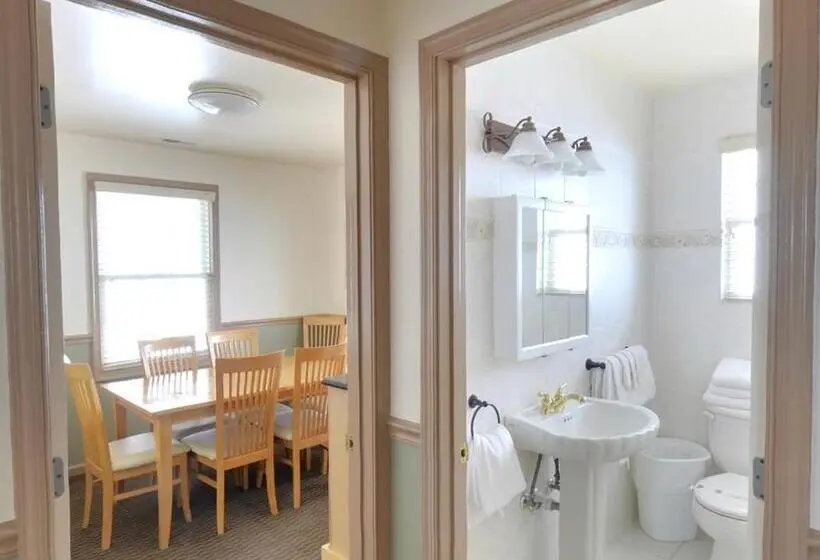 ２ベッドルームアパートメント, Ala Moana Motel