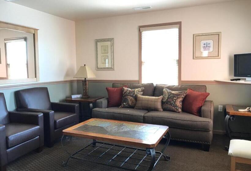 침실 2개 아파트, Ala Moana Motel