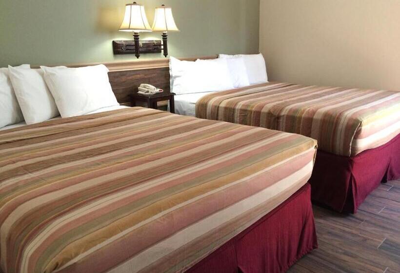 2 Bedroom Suite with Balcony, Ala Moana Motel