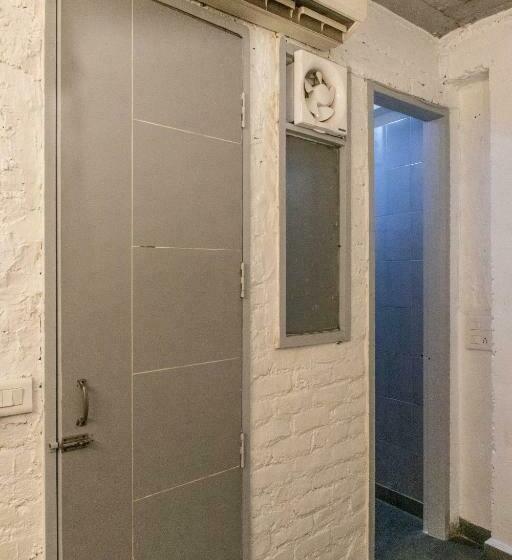 Economy Room, Jhouse Near Bhikaji