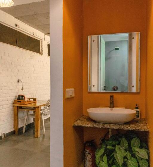 Deluxe Room, Jhouse Near Bhikaji