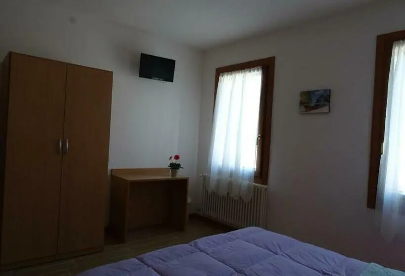 Perhehuone, B&b Giardino Di Ro