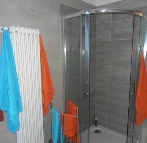 חדר סטנדרט לשלושה עם נוף לגינה, B&b Giardino Di Ro