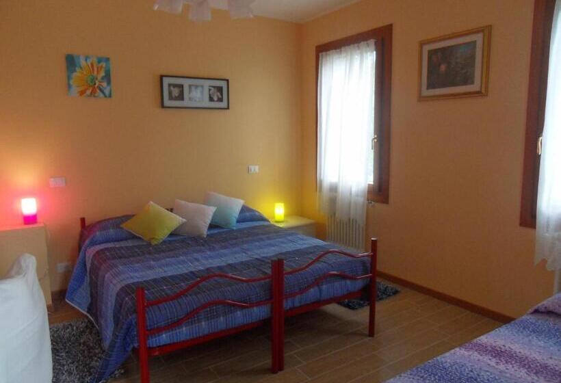 חדר סטנדרט לשלושה עם נוף לגינה, B&b Giardino Di Ro