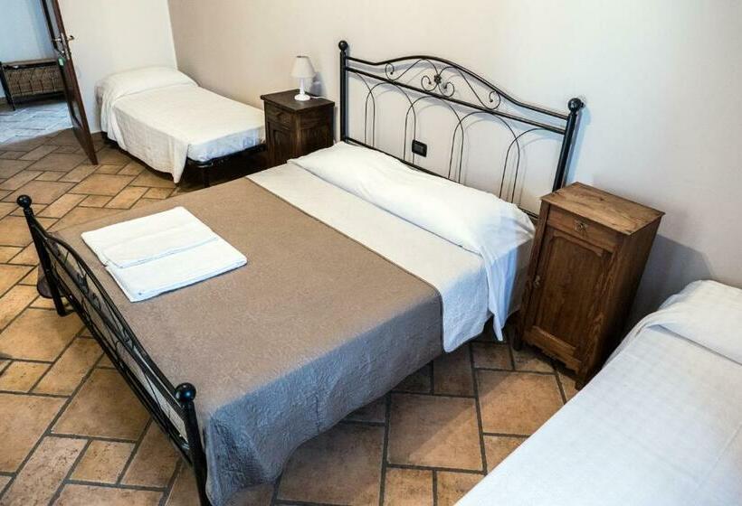 חדר משפחתי, B&b I Tre Gadan