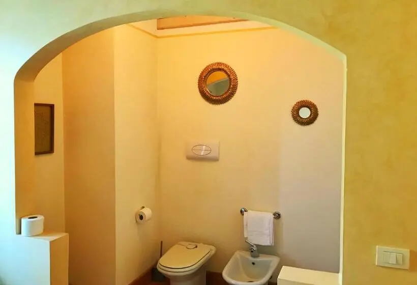 Deluxe Neljän Hengen Huone, B&b La Borasca