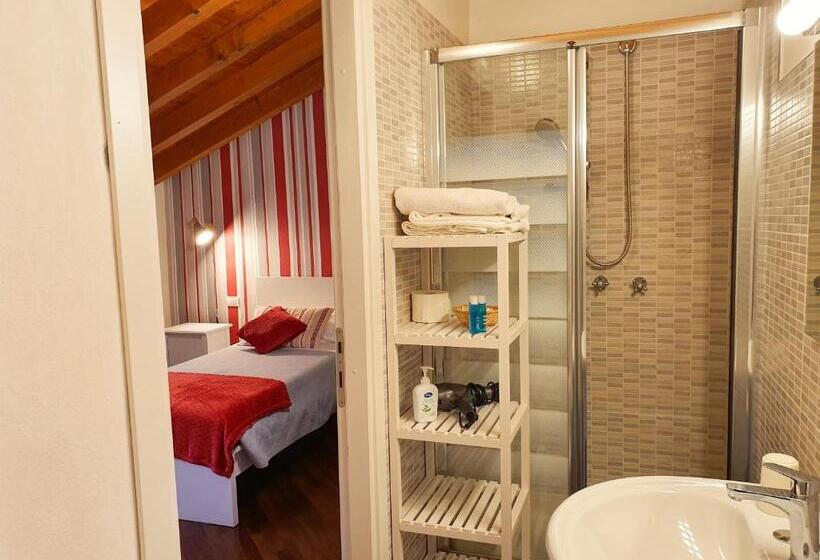 デラックスルーム, B&b La Borasca