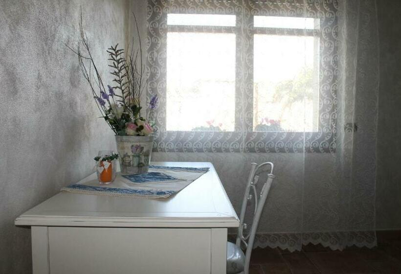 חדר סטנדרט, B&b La Pavoncella