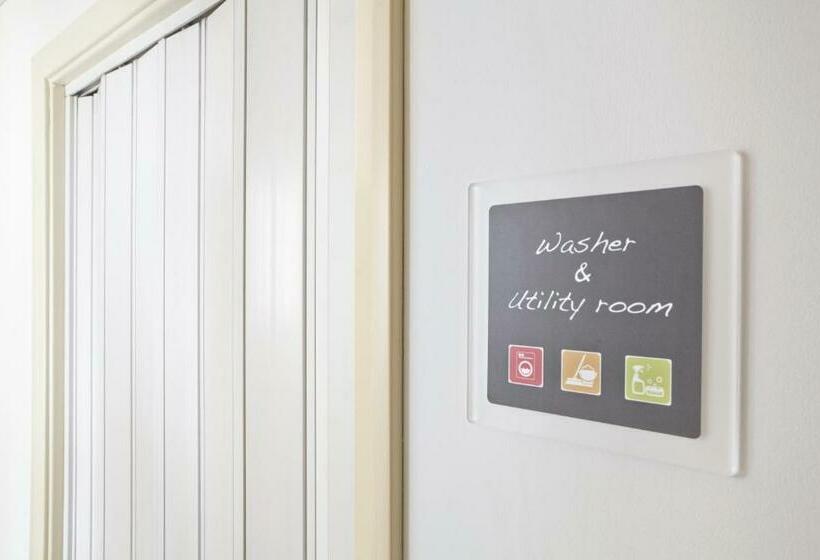 اتاق استاندارد سه نفره, Il Segno In Rome