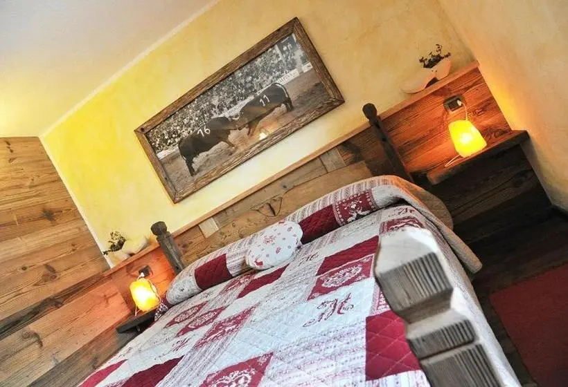 اتاق استاندارد چهار تخته, Maison Lazier