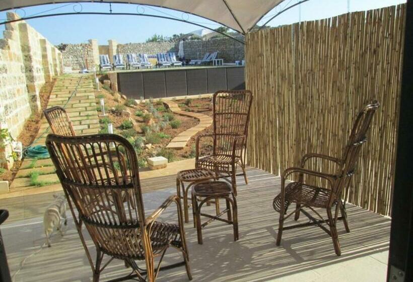 Трехместный Номер Стандарт Вид на Сад, Masseria Palane