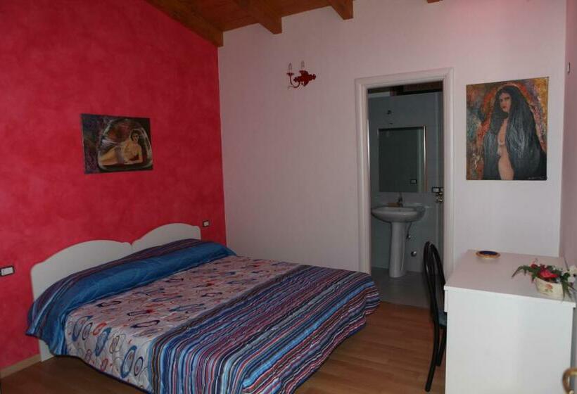 Quarto Estandar, Villa Monti Lepini