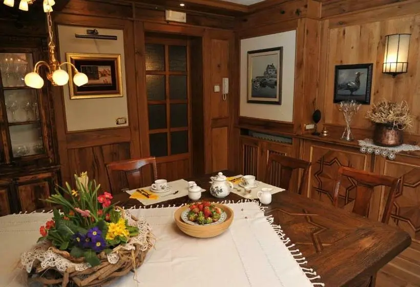ガーデンビュースタンダードルーム, Bonavia B&b