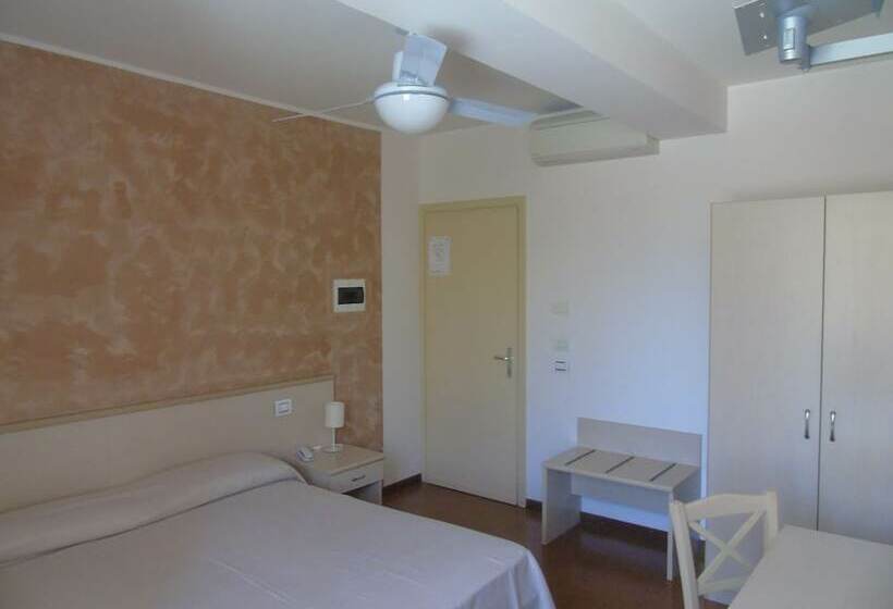 스탠다드 룸, Albergo Grifone 1891