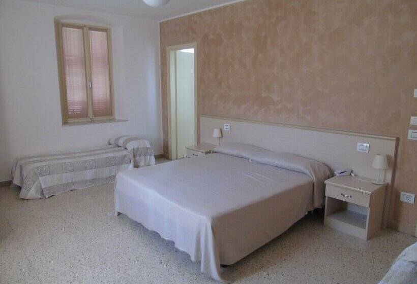 4인용 스탠다드 룸, Albergo Grifone 1891