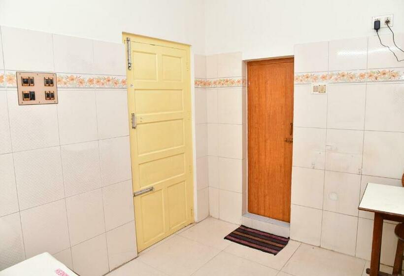 Номер Economy, Ganesh Lodge