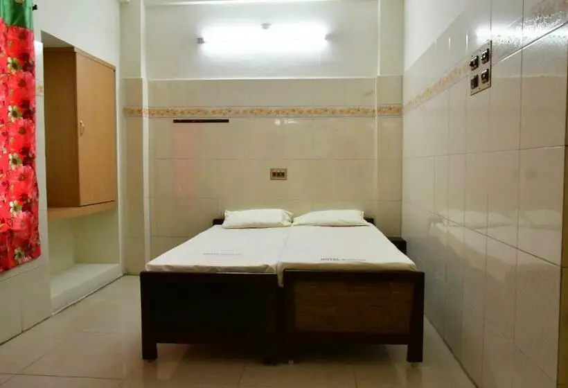 エコノミールーム, Ganesh Lodge