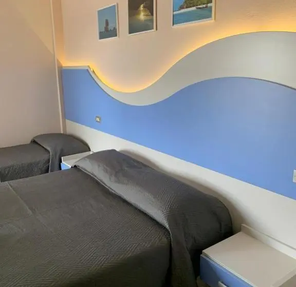 Triple Room Sea View, Moderno Bed & Breakfast