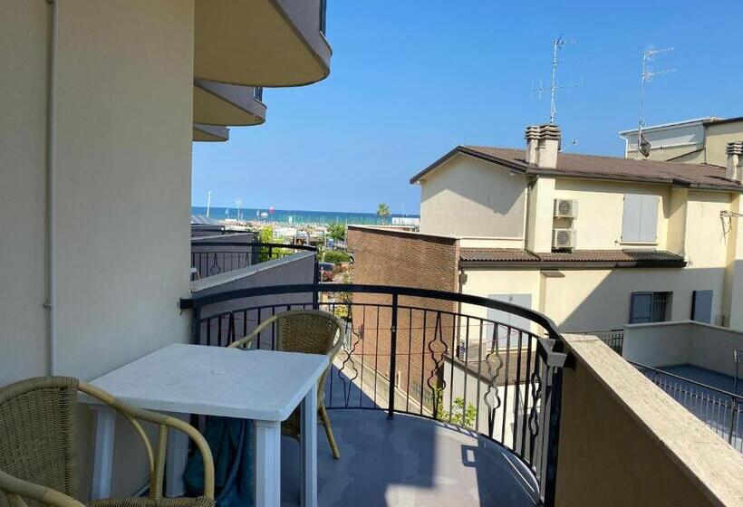 اتاق استاندارد چهار تخته با چشمانداز دریا, Moderno Bed & Breakfast