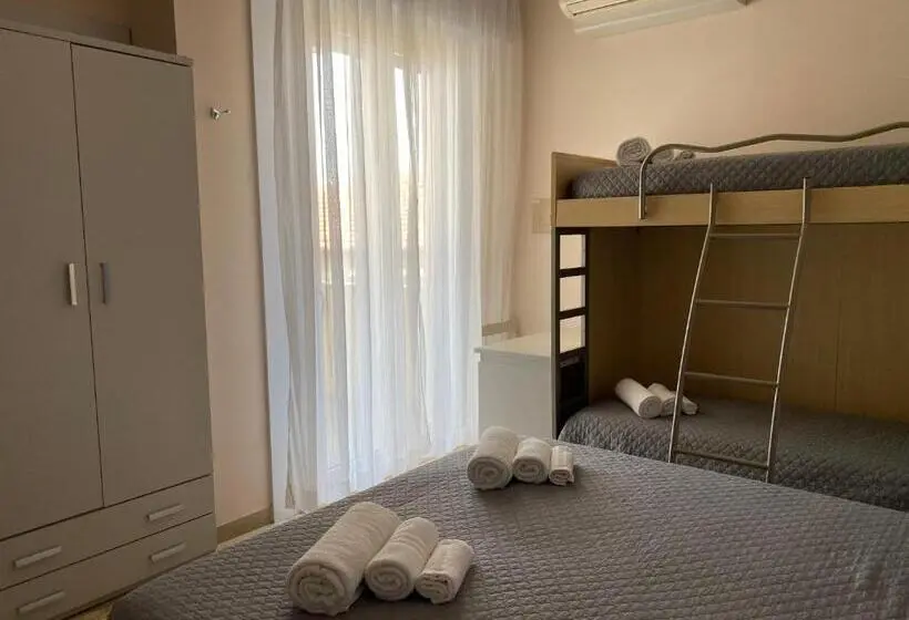 اتاق استاندارد چهار تخته با چشمانداز دریا, Moderno Bed & Breakfast