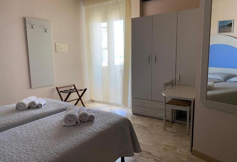 اتاق لوکس با چشمانداز دریا, Moderno Bed & Breakfast