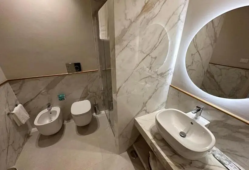 Superior-huone, Palazzo Bonomi