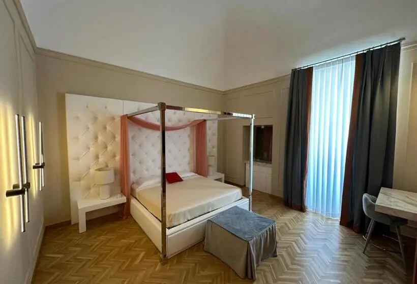 Juniorsviitti, Palazzo Bonomi