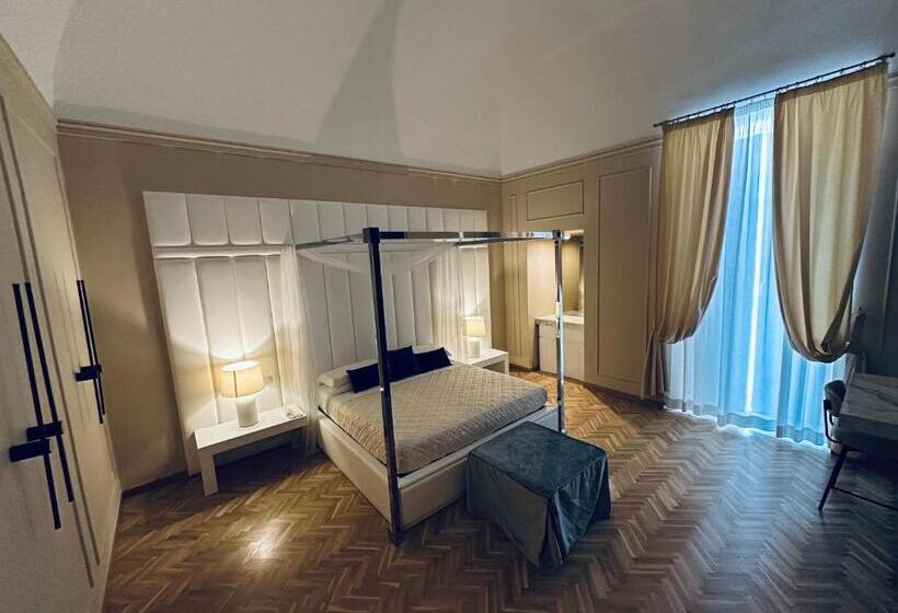 Полулюкс с Балконом, Palazzo Bonomi