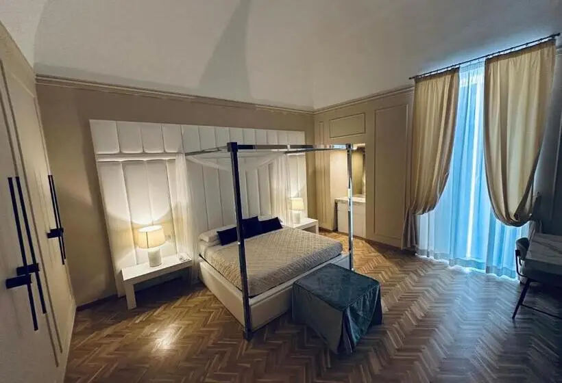 Juniorsviitti Parveke, Palazzo Bonomi
