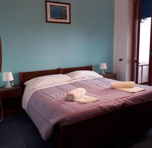 스탠다드 발코니 룸, Pensione Nettuno