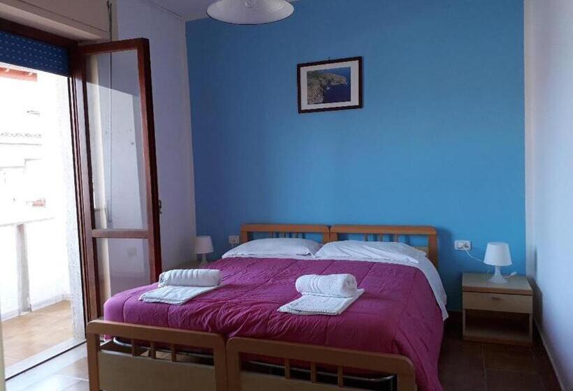 스탠다드 발코니 룸 바다 전망, Pensione Nettuno