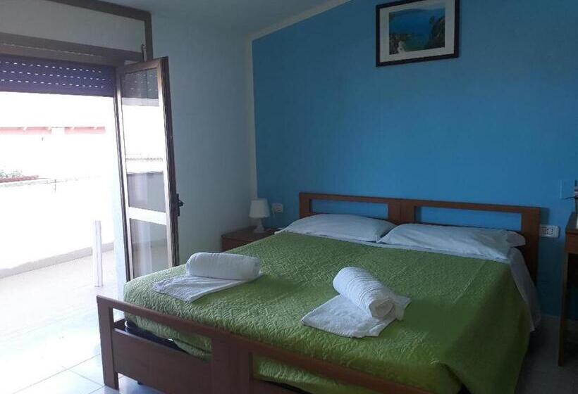 스탠다드 발코니 룸 바다 전망, Pensione Nettuno