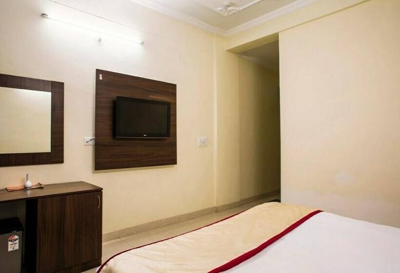 Номер Deluxe, Rani Castle Jammu