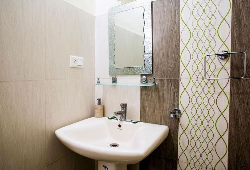 Номер Deluxe, Rani Castle Jammu